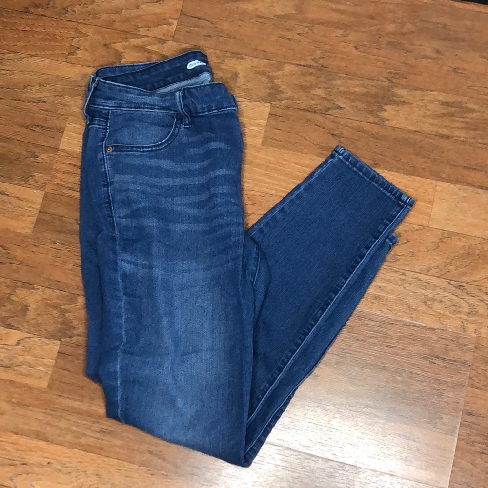 Old Navy super skinny jeans in 8 short